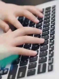 Lima Anak Dan Ayah Misteri