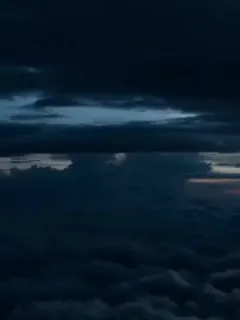 Mantan istriku pilot legendaris